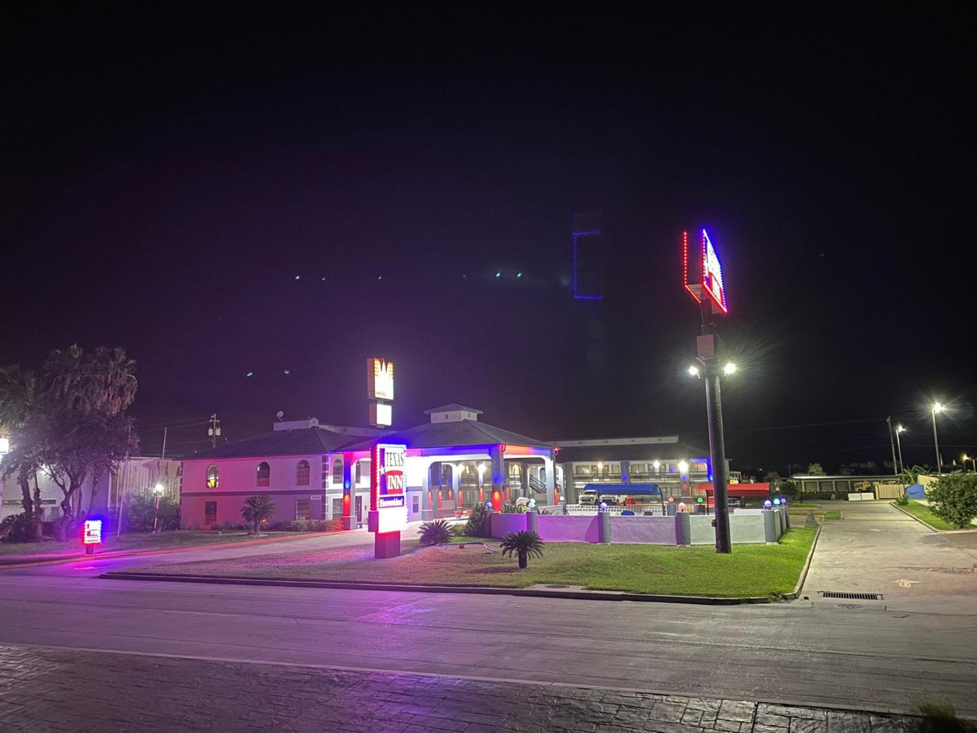 Texas Inn&Suites Raymondville Extérieur photo