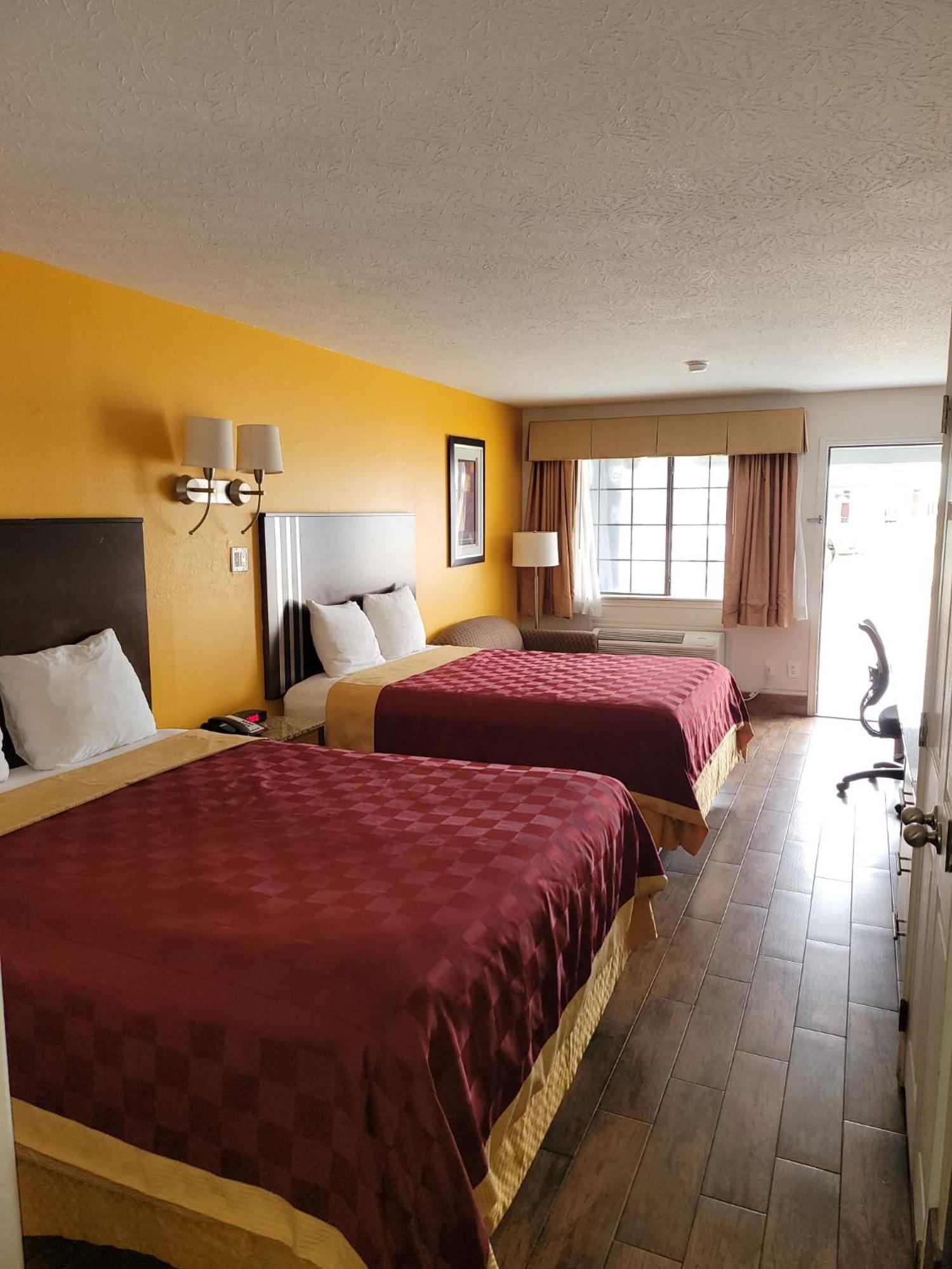 Texas Inn&Suites Raymondville Extérieur photo