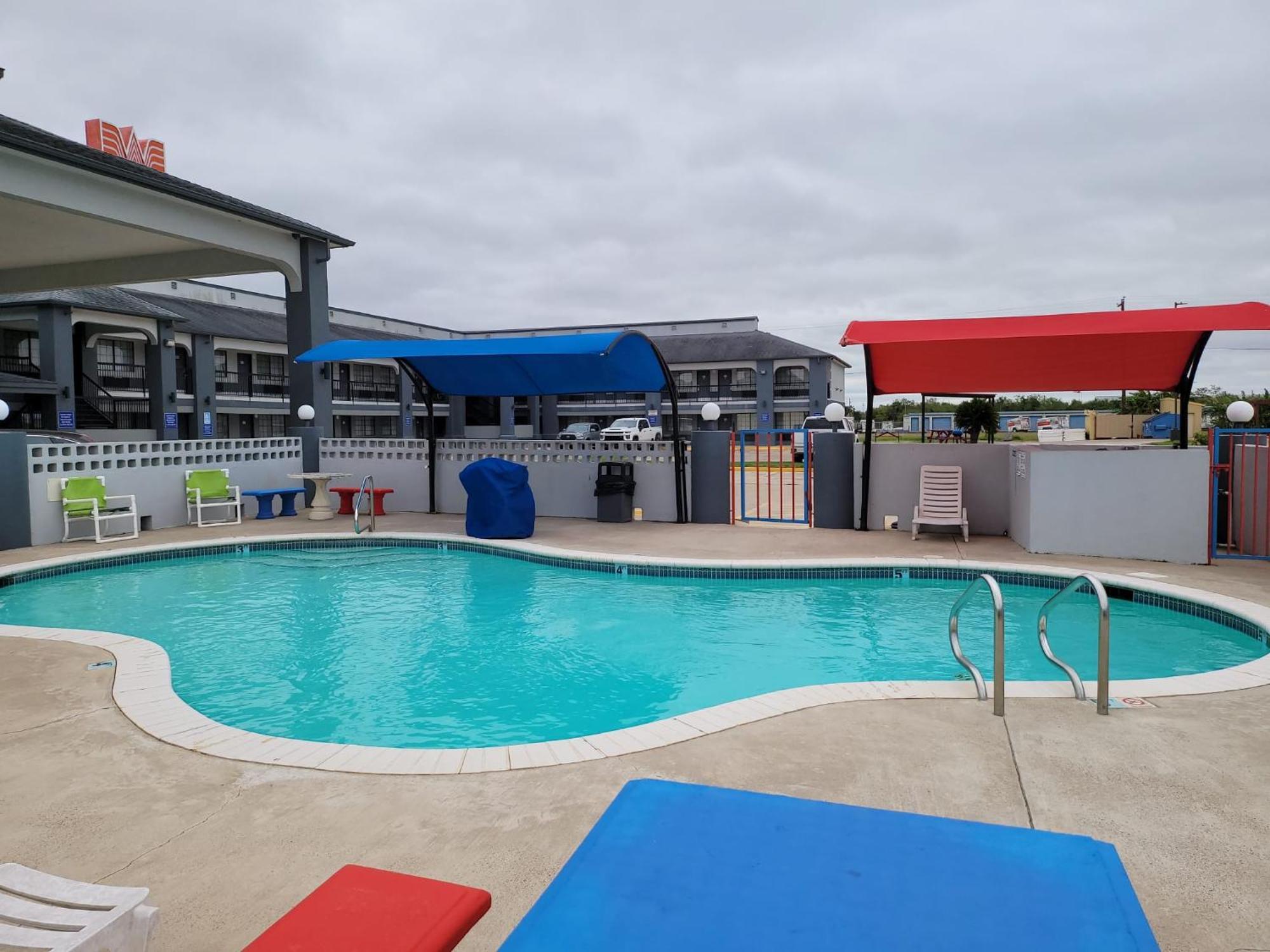 Texas Inn&Suites Raymondville Extérieur photo